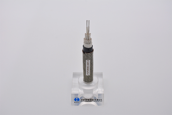 交聯(lián)聚乙烯絕緣艦船用電力電纜